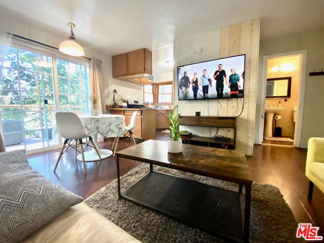 29160 Arrowhead Drive, Cedar Glen CA: https://media.crmls.org/mediaz/becfff87-83e3-4177-9f3e-27a6b5dc079f.jpg