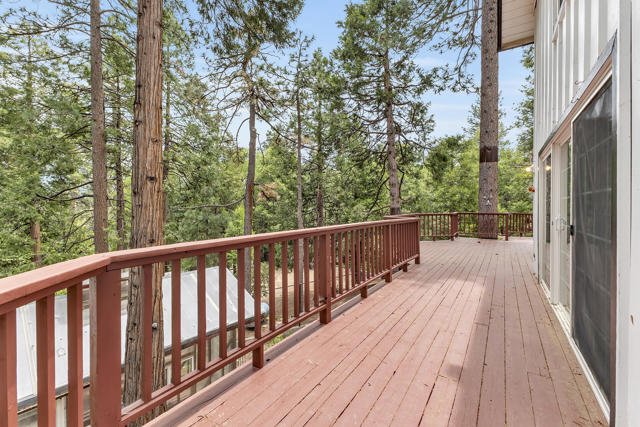 53200 Forest Lake Drive, Idyllwild CA: https://media.crmls.org/mediaz/bed010a0-4d83-4d99-acfc-b3ce64d8caab.jpg