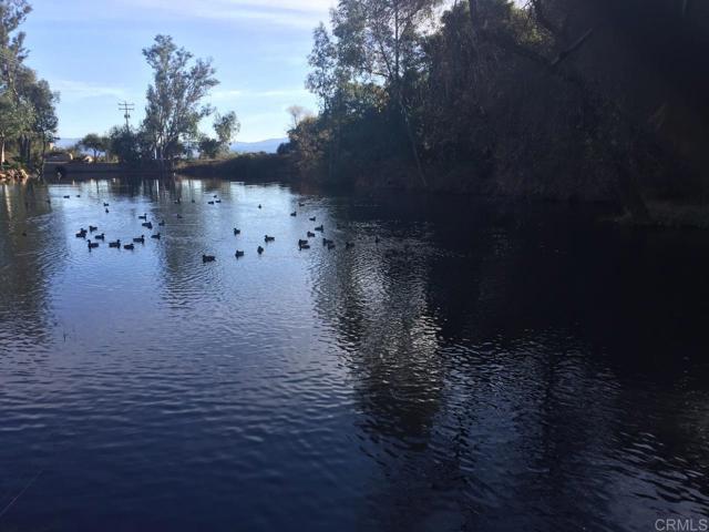 16635 Highland Valley Rd, Ramona CA: https://media.crmls.org/mediaz/bed064f5-6a6d-409b-8947-31908cd49988.jpg