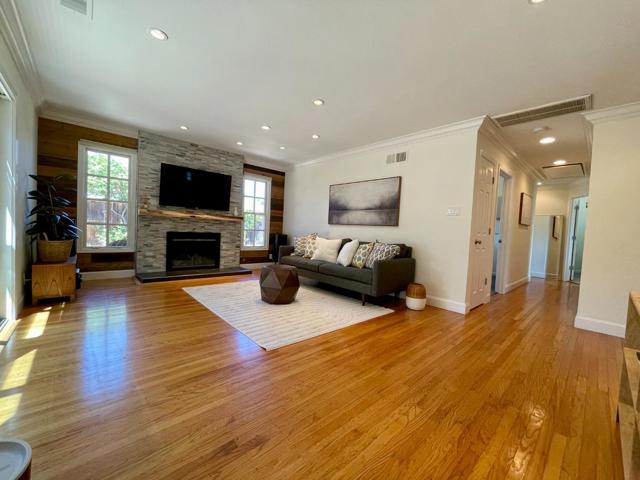6863 Devon Way, San Jose CA: https://media.crmls.org/mediaz/bed0b30e-5337-4852-a021-13d90b186862.jpg