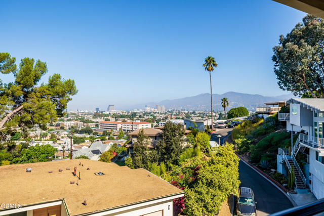 Detail Gallery Image 17 of 43 For 1118 Oberlin Dr, Glendale,  CA 91205 - 3 Beds | 2/1 Baths