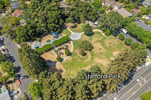 52 Myrtle Street, Redwood City CA: https://media.crmls.org/mediaz/bed2dc18-3953-46d4-be14-1049d35b73b5.jpg