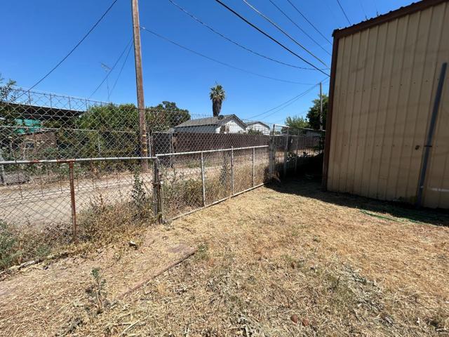 112 E Street, Empire CA: https://media.crmls.org/mediaz/bed3b641-1e5d-409f-8c80-5fb38eba9b31.jpg