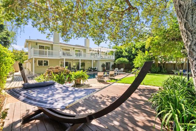 10500 Creston Drive, Los Altos CA: https://media.crmls.org/mediaz/bed42346-fd11-4250-92b8-cb0524502628.jpg