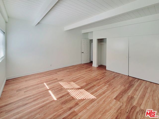 25353 Oak Street, Lomita CA: https://media.crmls.org/mediaz/bed4374f-8742-4dd1-b959-6620dd0f8cd5.jpg