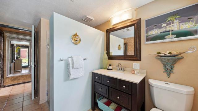 901 S Calle Tomas, Palm Springs CA: https://media.crmls.org/mediaz/bed47f1b-0cfc-4afe-a4ac-d0ed9a2b59ba.jpg