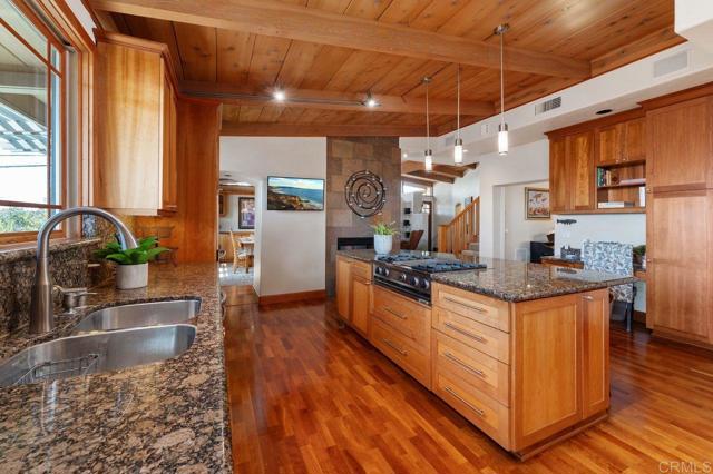 Detail Gallery Image 19 of 53 For 2195 Basswood Ave, Carlsbad,  CA 92008 - 3 Beds | 3/1 Baths