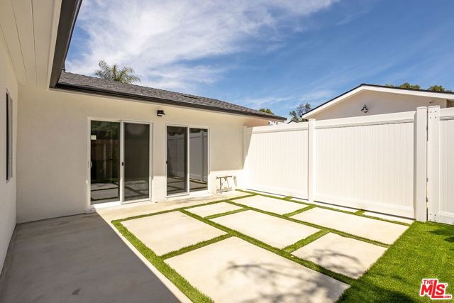 7413 Jamieson Avenue, Reseda CA: https://media.crmls.org/mediaz/bed61b0c-6740-4a80-8788-2e19f9020c28.jpg