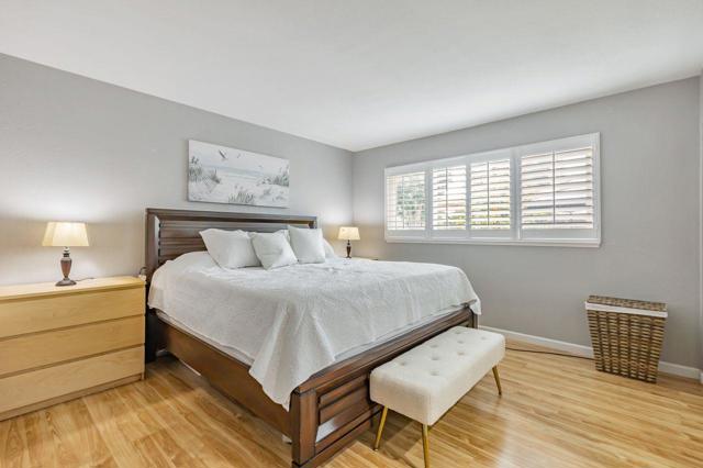 758 Pearlwood Way, San Jose CA: https://media.crmls.org/mediaz/bed62c4c-b1c6-4eef-a796-682801a0e12a.jpg