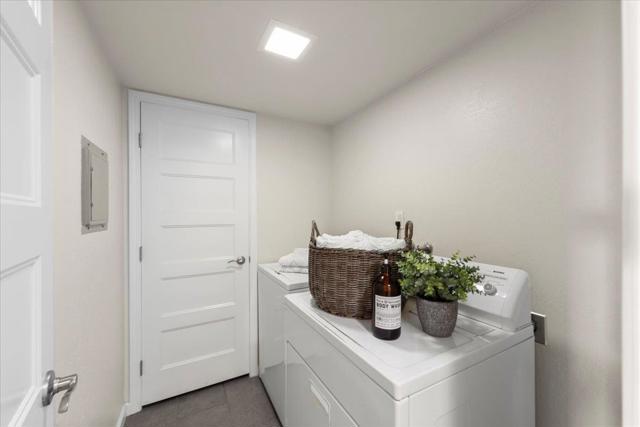 261 Sea Ridge Road, Aptos CA: https://media.crmls.org/mediaz/bed68fe4-7a1d-4f27-8d1a-00d2955f0bc5.jpg