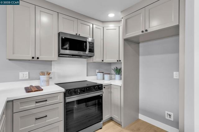 206 Princeton Ave, Vallejo CA: https://media.crmls.org/mediaz/bed776e0-6efb-48f6-9803-91f39641981f.jpg
