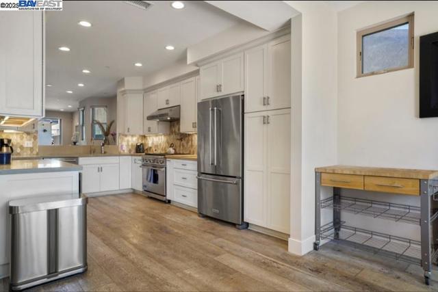1122 Oliver Ave, San Diego CA: https://media.crmls.org/mediaz/bed80630-9ab4-4f11-bc26-cd3a33081fef.jpg