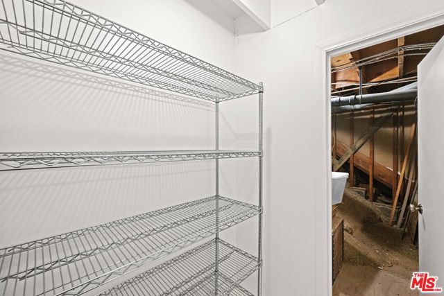 23908 De Ville Way, Malibu CA: https://media.crmls.org/mediaz/bed89d94-7f78-42c2-81d5-3db072134c4b.jpg
