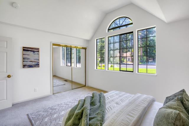 18 Foothill Place, Pleasanton CA: https://media.crmls.org/mediaz/bed8e39b-f985-4daf-bfe2-e563ac82a794.jpg