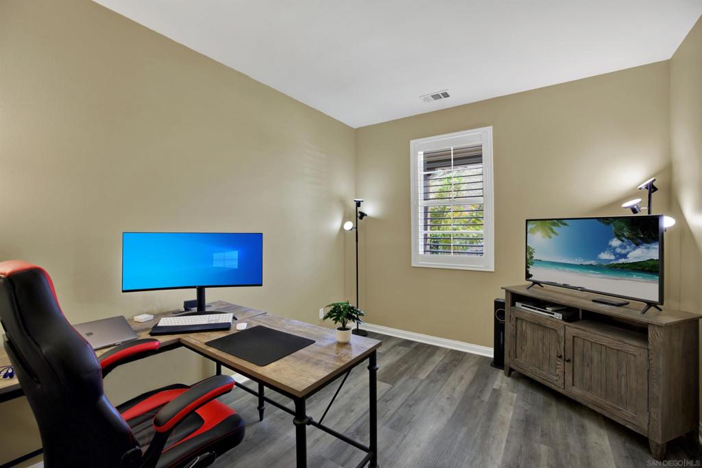 2496 Newgrove Pl - photo 17