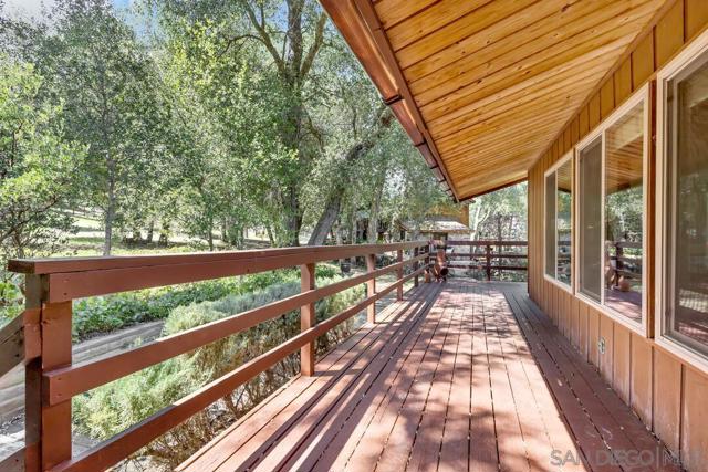 28967 Oak Ln, Pine Valley CA: https://media.crmls.org/mediaz/bed9f10f-b1ae-463c-8c24-caaf085b5ce0.jpg