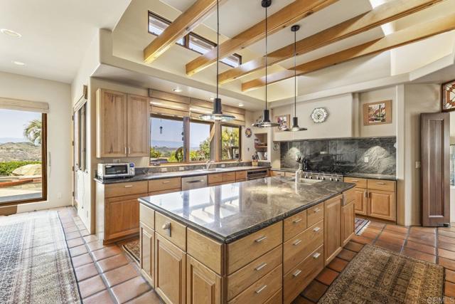 Detail Gallery Image 12 of 75 For 30663 via Maria Elena, Bonsall,  CA 92003 - 4 Beds | 5 Baths