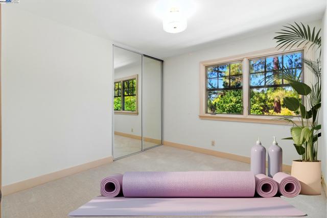 2673 Velvet Way, Walnut Creek CA: https://media.crmls.org/mediaz/beda9777-d15e-4a48-9fd7-abd52b644677.jpg