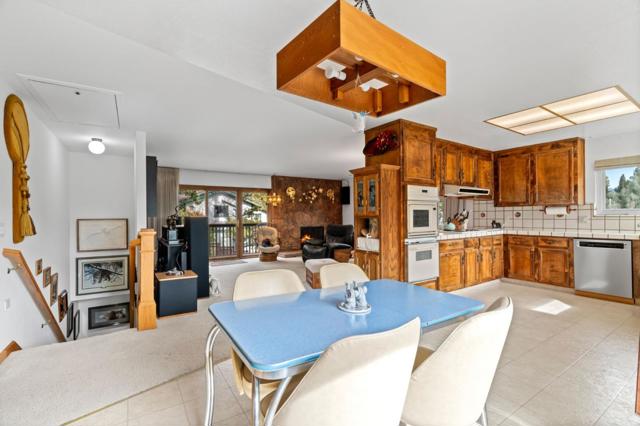 17370 Lakeview Drive, Morgan Hill CA: https://media.crmls.org/mediaz/bedb2512-867e-4432-934a-900a5d308bf0.jpg