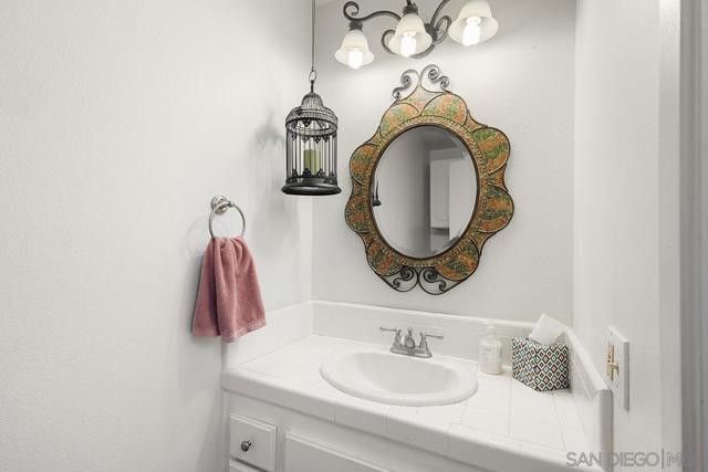 Image 11 of 34 For 9833 Rimpark Way