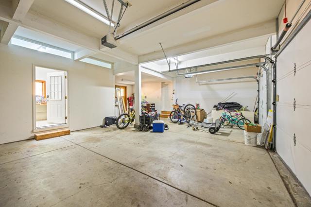 3265 Greenhills Drive, Lafayette CA: https://media.crmls.org/mediaz/bedbd9b4-552b-4011-a449-5f5cc22803a0.jpg