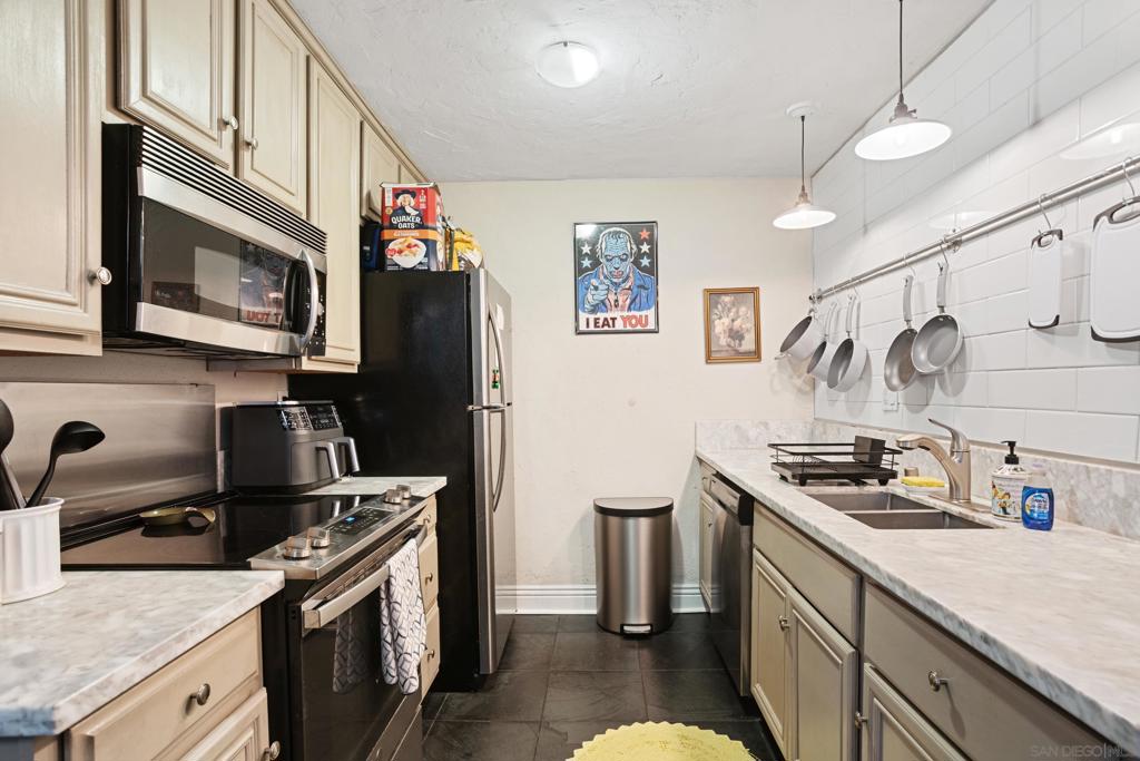 4261 49th Street - photo 9