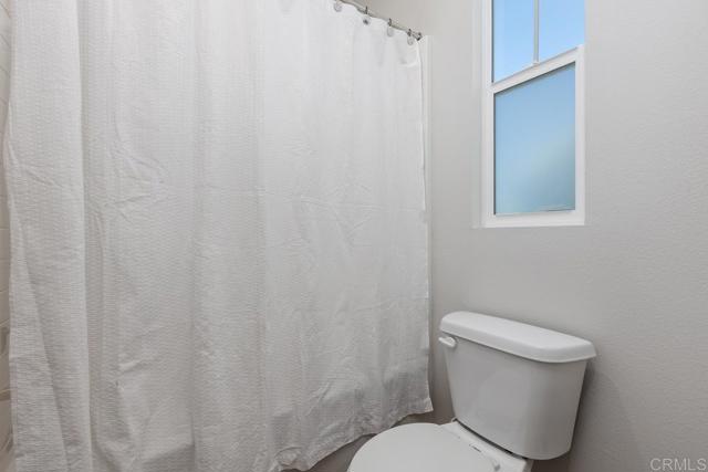 Detail Gallery Image 29 of 40 For 1505 Wingwood Ln, Vista,  CA 92083 - 3 Beds | 2/1 Baths