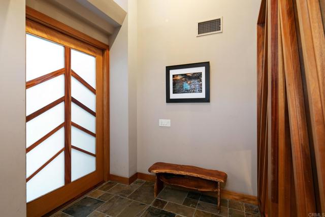 Detail Gallery Image 8 of 62 For 147 N Sierra Ave, Solana Beach,  CA 92075 - 4 Beds | 3/1 Baths