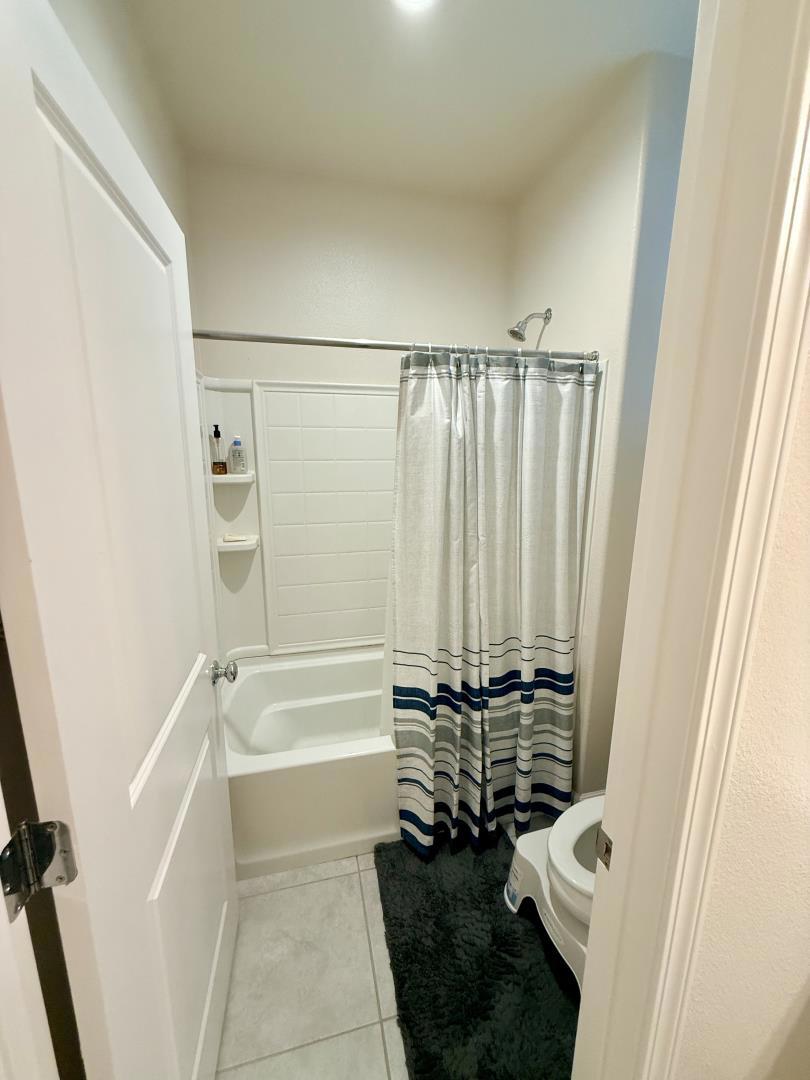 https://media.crmls.org/mediaz/beddc2c6-41a7-4f5a-8882-a319403d92e8.jpg?preset=X-Large