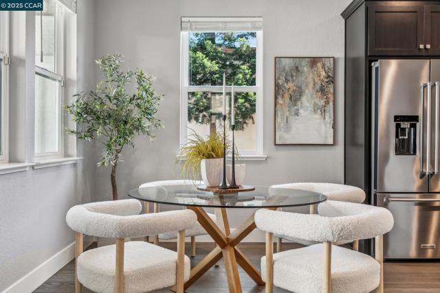 510 Ashton Way, Pleasant Hill CA: https://media.crmls.org/mediaz/bee01147-6e40-46ef-a349-2f54f10779d0.jpg