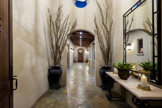 77205 Loma Vista, La Quinta CA: https://media.crmls.org/mediaz/bee03be1-43b2-488a-a05f-67eae84aaf64.jpg