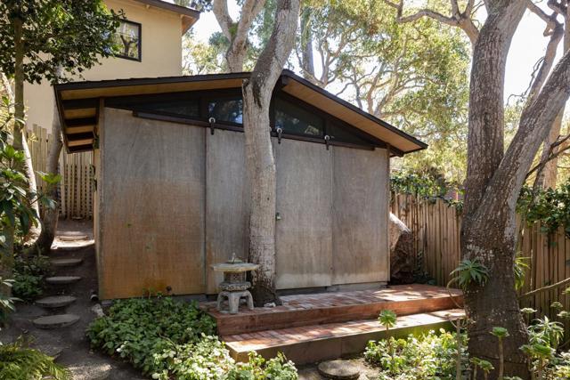 799 Parcel Street, Monterey CA: https://media.crmls.org/mediaz/bee08672-9ea8-408b-a6c2-a295747c32c2.jpg