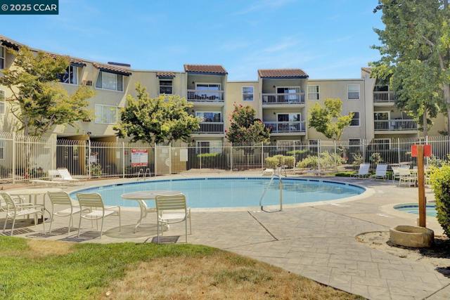 1087 Murrieta Blvd, Livermore CA: https://media.crmls.org/mediaz/bee30c59-9abc-494a-81a7-c2244164dc93.jpg
