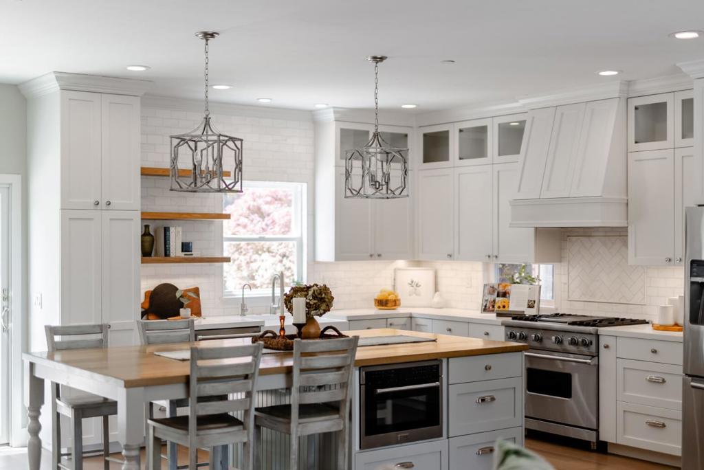 https://media.crmls.org/mediaz/bee38635-c8a6-4d01-8f0a-7aa69f510775.jpg?preset=X-Large