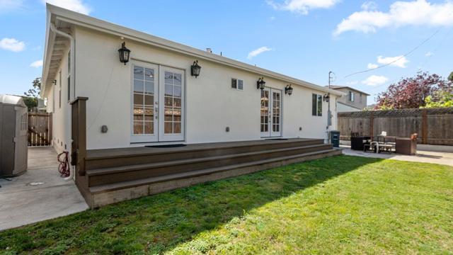 47 Greenwood Drive, South San Francisco CA: https://media.crmls.org/mediaz/bee414da-b546-4a0a-a68f-08882cb81a2e.jpg
