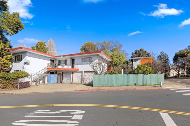 Details for 3420 Delaware St, Oakland, CA 94602