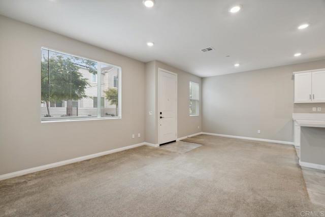 Detail Gallery Image 11 of 70 For 2187 Bluestone Cir, Chula Vista,  CA 91913 - 3 Beds | 2/1 Baths