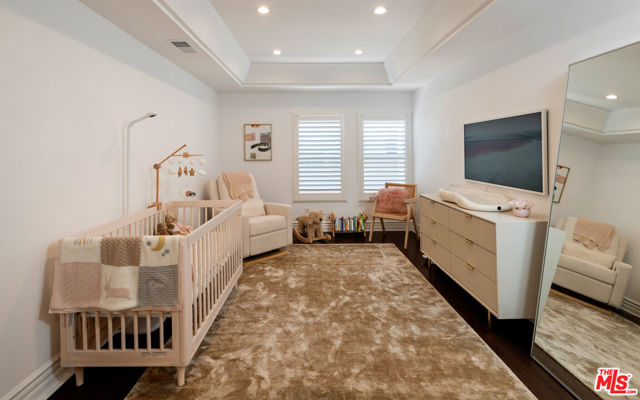 10364 Almayo Avenue, Los Angeles CA: https://media.crmls.org/mediaz/bee49d86-bb6e-4684-bffb-1939e4bb6bba.jpg