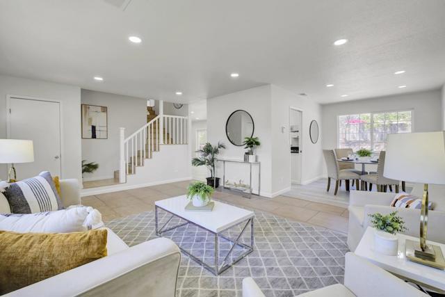 3517 Dahill Court, San Jose CA: https://media.crmls.org/mediaz/bee53dbb-dcdd-4a22-8851-c68d332ae4ca.jpg