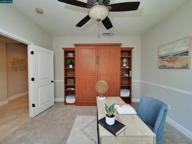 335 Suez Canal Lane, Sacramento CA: https://media.crmls.org/mediaz/bee62418-6d0a-4ae5-983f-f7b4871a0d77.jpg