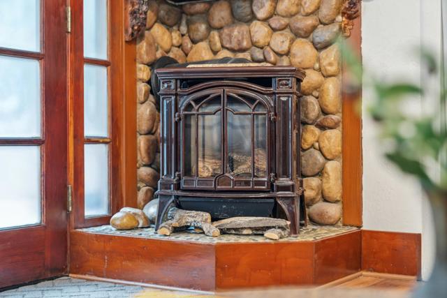 15300 Highway 9, Boulder Creek CA: https://media.crmls.org/mediaz/bee68685-7b61-46ae-aa23-40bbfef22e6e.jpg