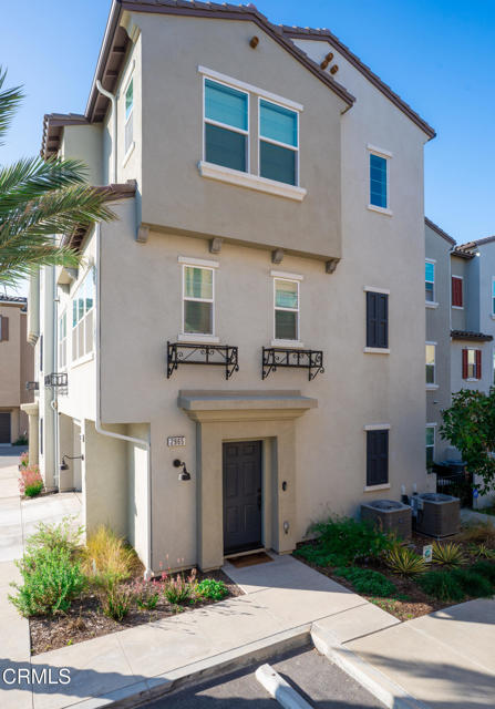 feature listing property photo