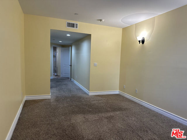 122 N Clark Drive, West Hollywood CA: https://media.crmls.org/mediaz/bee7915e-aa59-499a-b52a-a9f63292ea2d.jpg