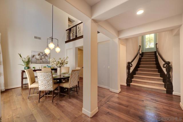 5199 Seagrove Place, San Diego CA: https://media.crmls.org/mediaz/bee875a2-c3c4-4981-a7ff-b72474391521.jpg
