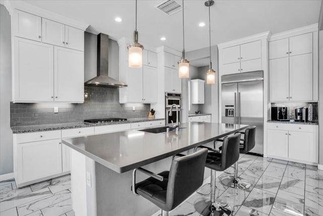 104 Barolo, Rancho Mirage CA: https://media.crmls.org/mediaz/bee90e06-e1a0-4dcd-afa7-f74b914813ed.jpg