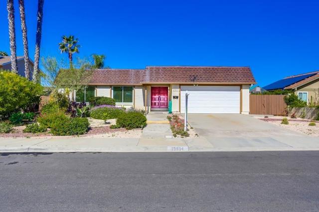 15034 Jenell St, Poway CA: https://media.crmls.org/mediaz/bee99903-7061-413b-ae8e-857fed66a025.jpg