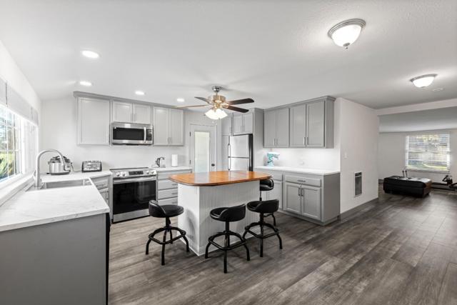 10395 Santa Teresa Boulevard, Gilroy CA: https://media.crmls.org/mediaz/beec7876-5a75-484f-a6fa-9cadd2189b19.jpg