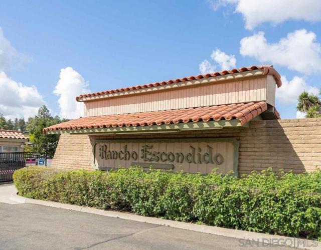 525 W El Norte Pkwy, Escondido CA: https://media.crmls.org/mediaz/beed9969-9f56-4807-85ee-565b3ad44634.jpg