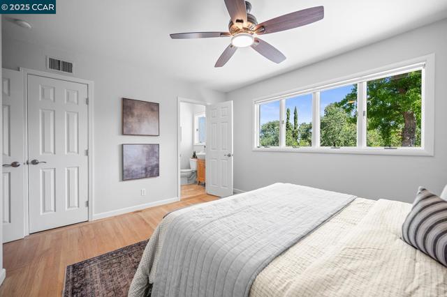 196 Miramonte Rd, Walnut Creek CA: https://media.crmls.org/mediaz/beee57a2-e4b0-46cd-8e8c-3372da47407f.jpg