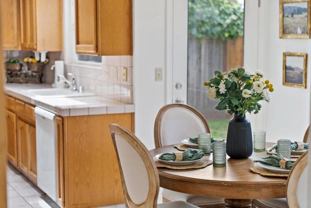 320 Errett Circle, Santa Cruz CA: https://media.crmls.org/mediaz/beeff953-7a0f-4cb3-84b2-a31b31f7ec20.jpg